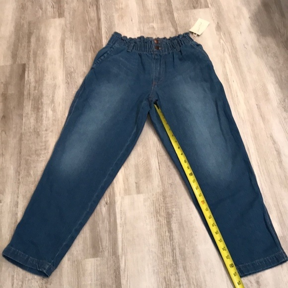 NWT Universal Thread Women's Denim
High Waist Paper Bag Jeans - Picture 3 of 6